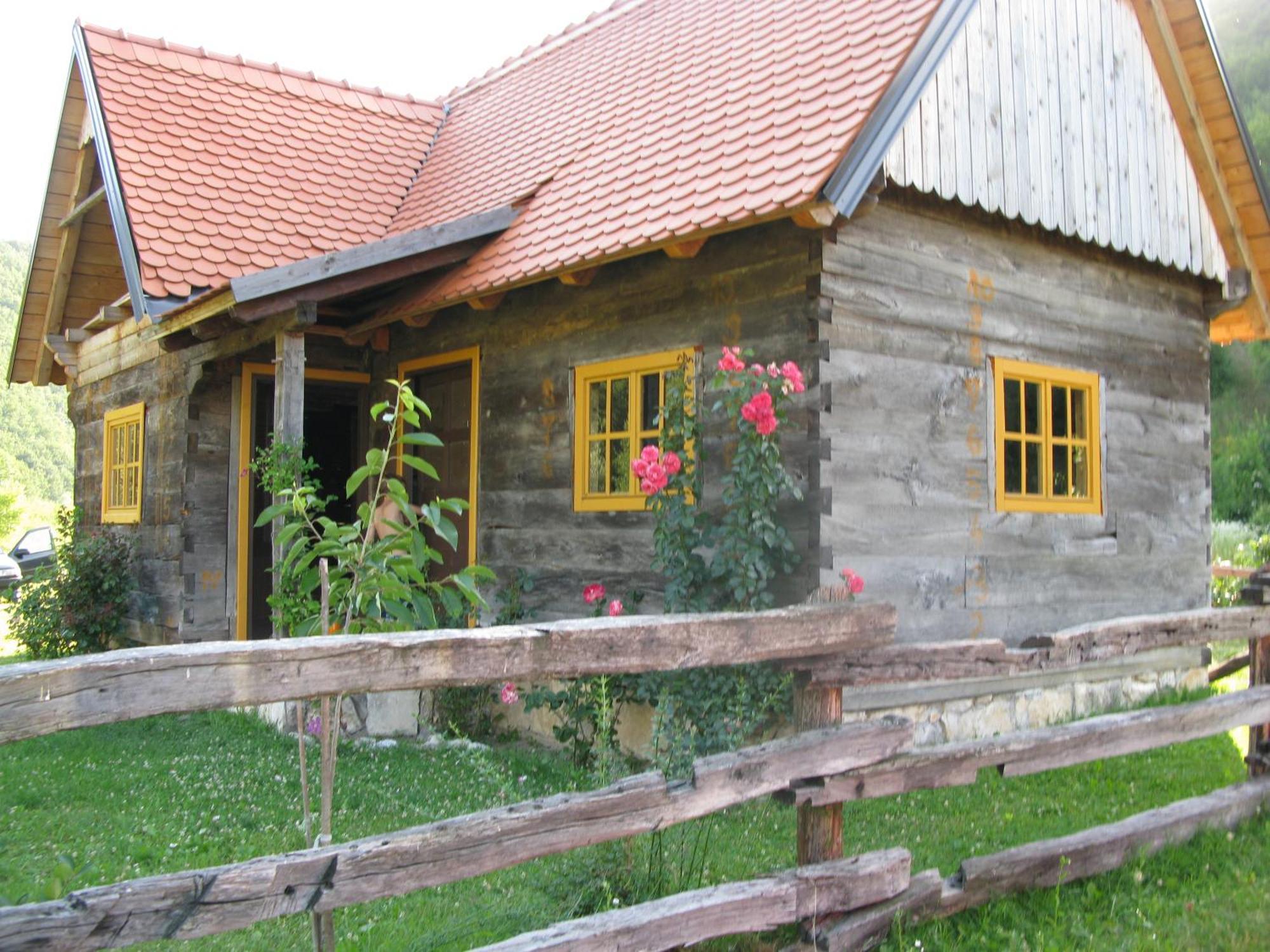 Apartments And Rooms Kristina Drežnik Grad Eksteriør bilde